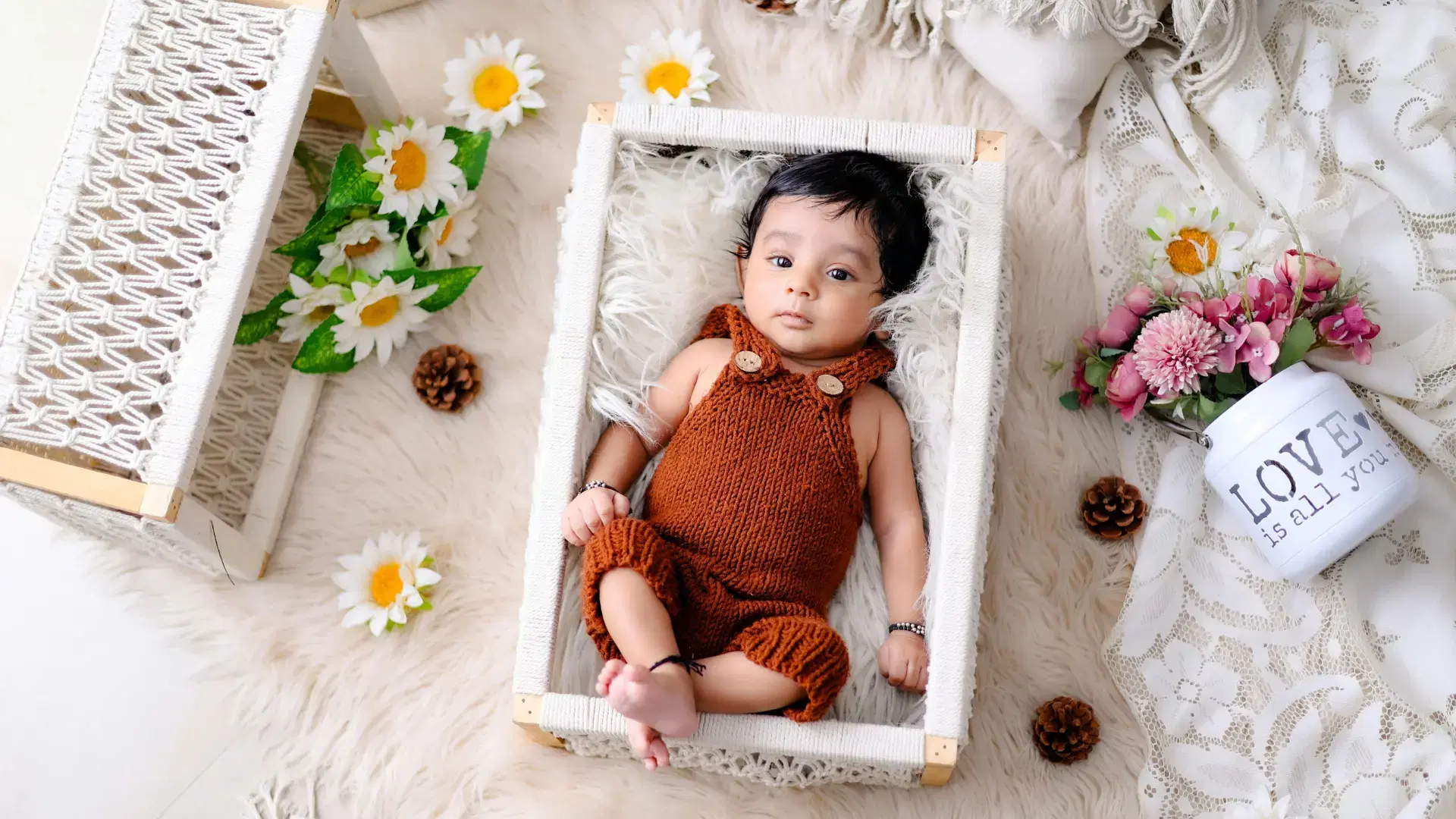200+ Tamil Baby Girl & Boy Names with Meaning & Numerology